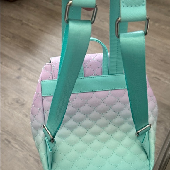 Disney Loungefly Seafoam Green Quilted Bag - Picture 4 of 6